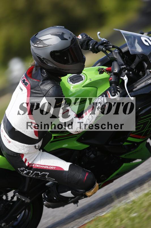 /Archiv-2024/29 12.06.2024 MOTO.CH Track Day ADR/Gruppe blau/22